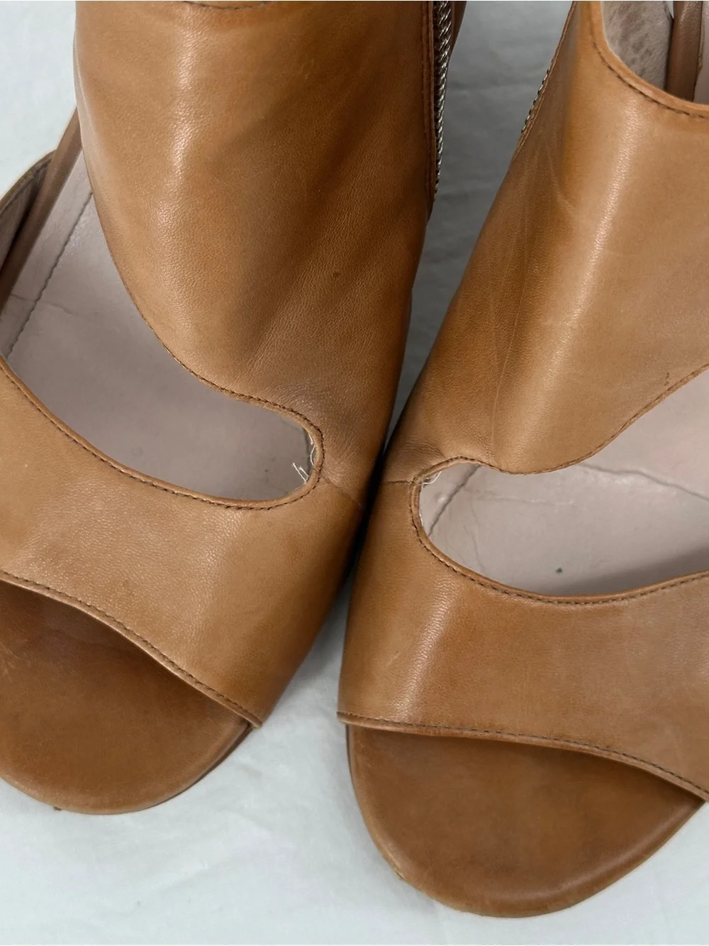 Women's Tan Leather Peep-Toe Buckle Heels 9.5